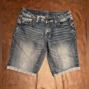Rhythm in Blues Classic Blue Denim Jean Shorts for Women - size 8.